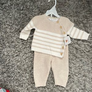Tan & white sweater top & bottom